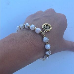 Elegant Gold and White Beaded Bracelet